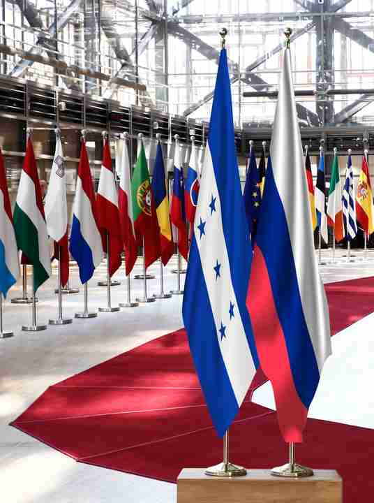 Honduras Russia Flags