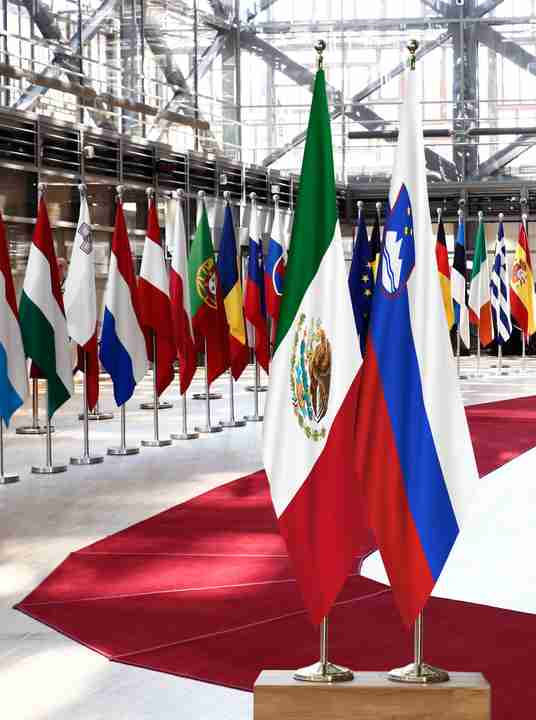 Mexico Slovenia Flags