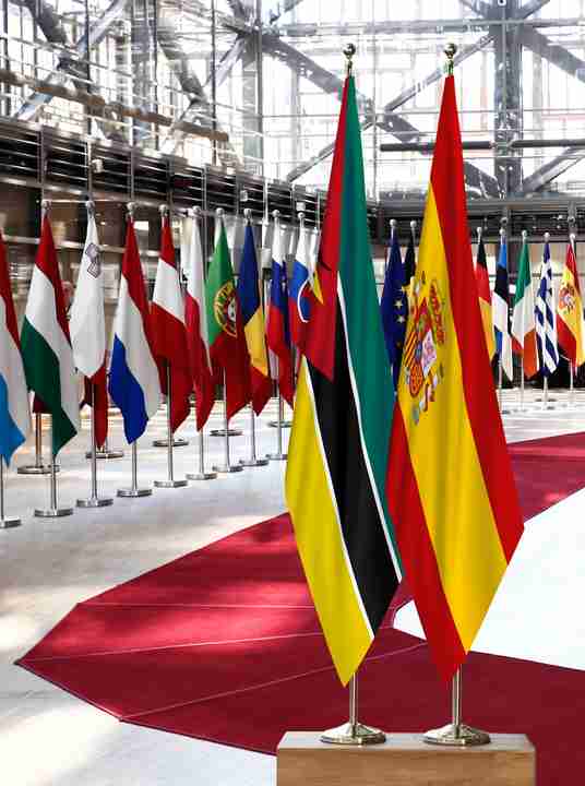 Mozambique Spain Flags