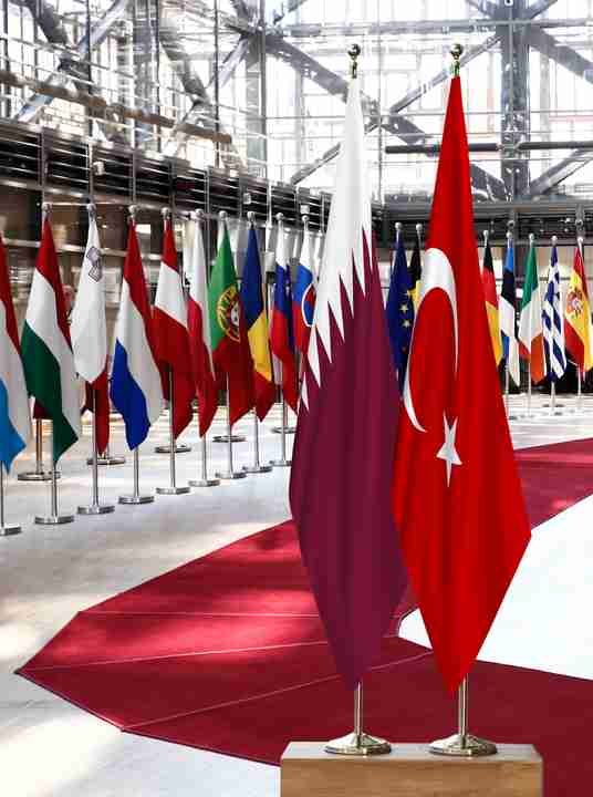 Qatar Türkiye Flags