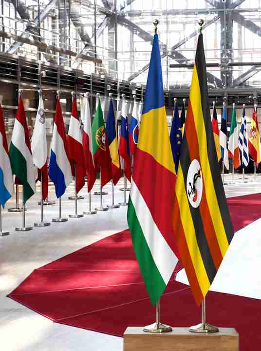 Seychelles Uganda Flags