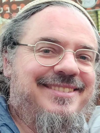 Ziv R.