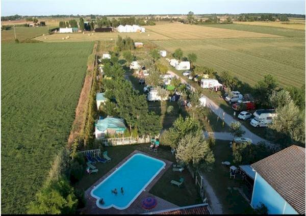 CLASSE -azienda agricola- Bed&Breakfast-area camper-piscina