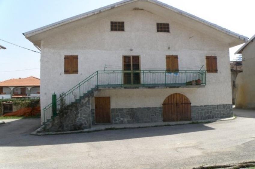 Liguria: Entroterra di Savona - Valle Bormida Casa a schiera - Porzione di casa da terra a tetto - CODICE: 160
