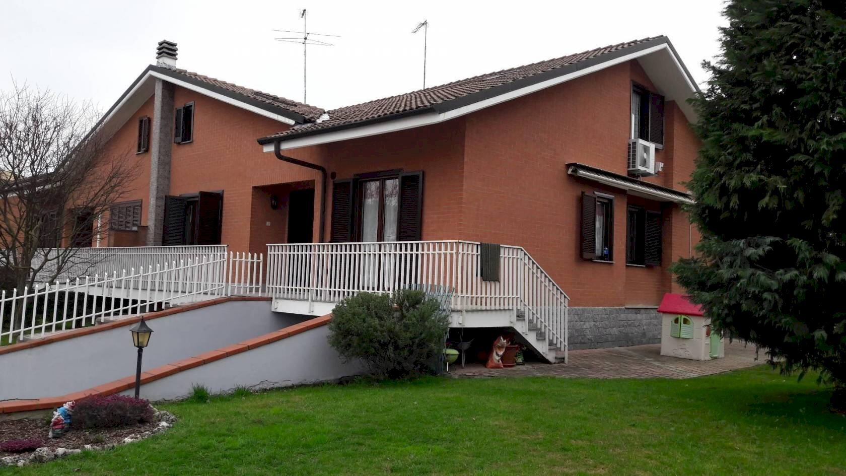 Villa in vendita a Alessandria, Cristo