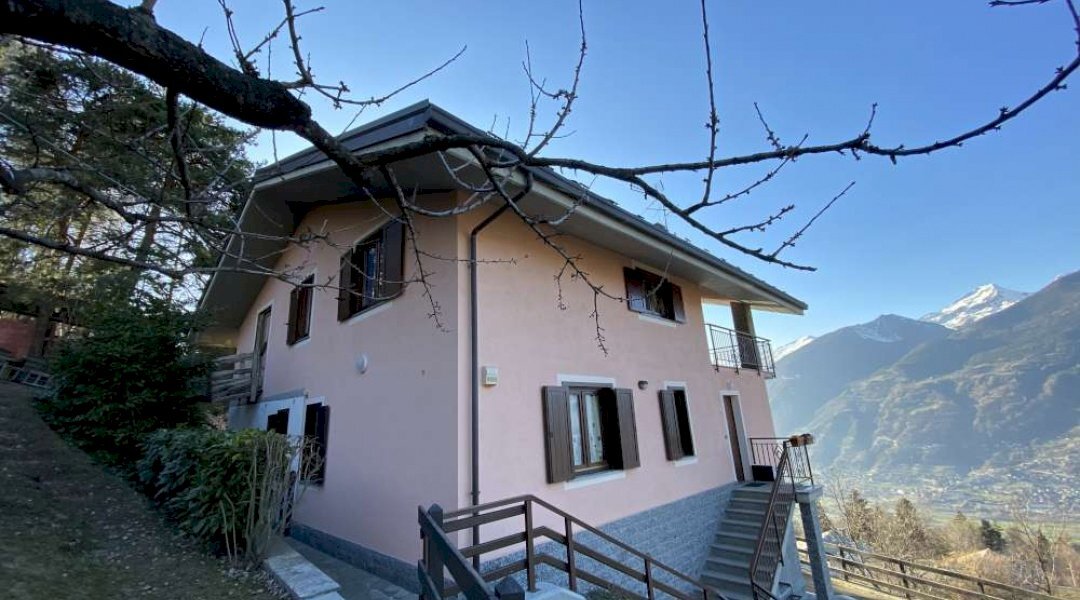 Casa semindipendente Dintorni di Aosta