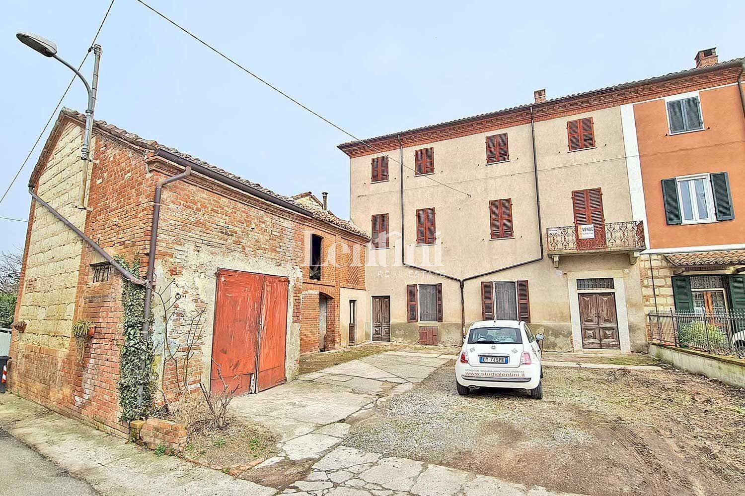 Casa indipendente con giardino