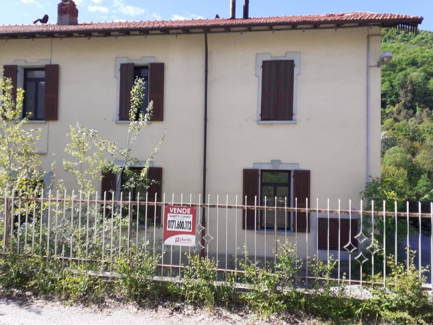 Vendita Stabile - Palazzo via Senatore Lombardi, Dronero