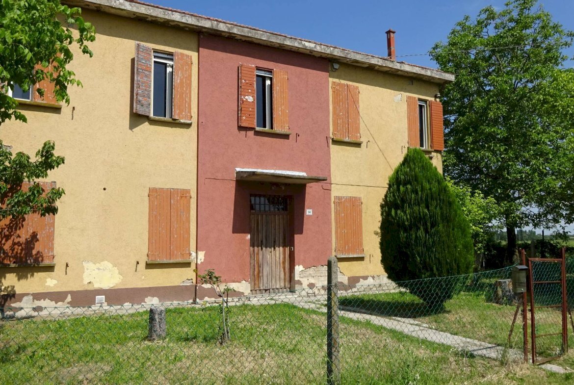 Casa singola in Vendita a Castello d’Argile  – Rif. 2346