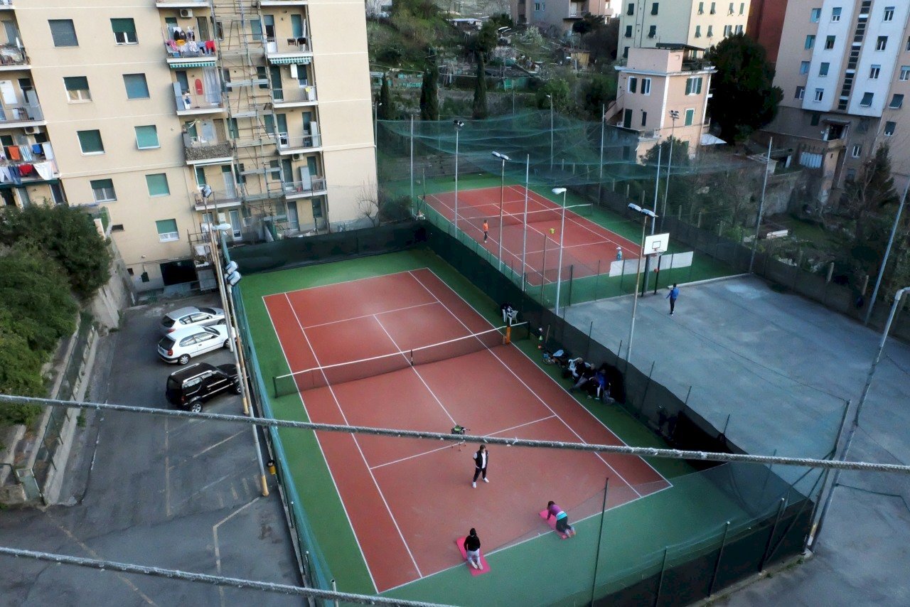 Appartamento - Più di 5 locali a Coronata, Genova