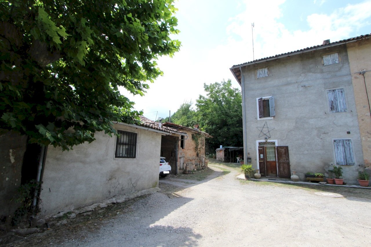 PORZIONE - terra/tetto a Castelletto, Valsamoggia