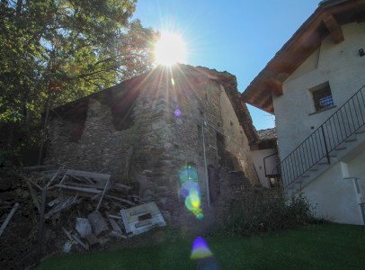 GRESSAN - LEYSETTAZ, RUSTICO CON TERRENO, RIF. M123 |