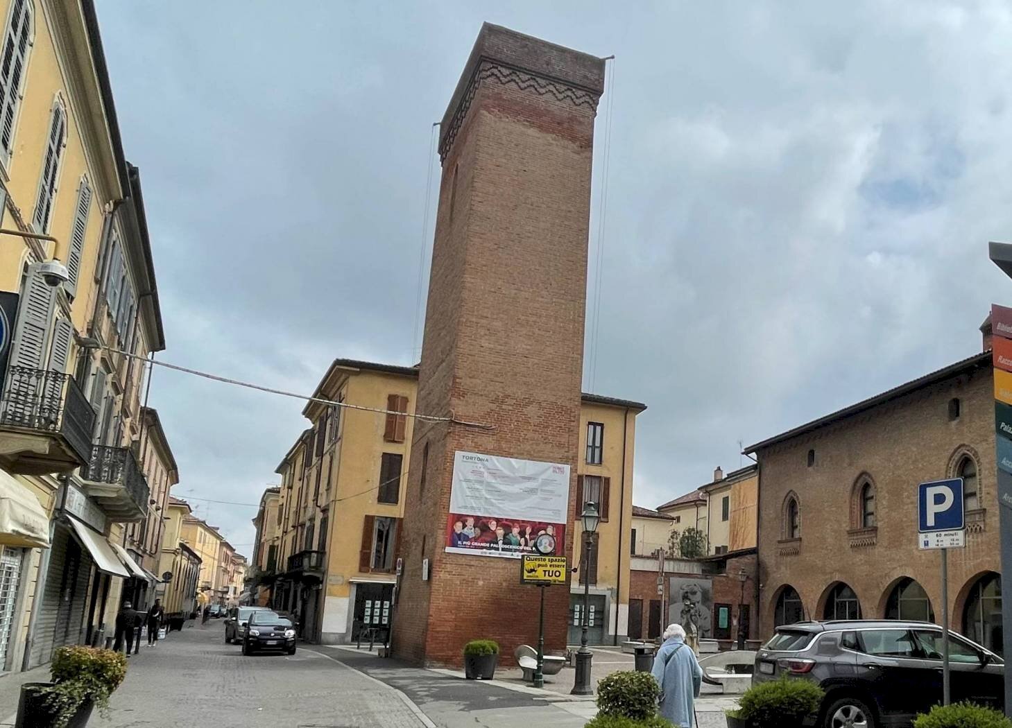 PALAZZINA DA INVESTIMENTO IN VENDITA A TORTONA