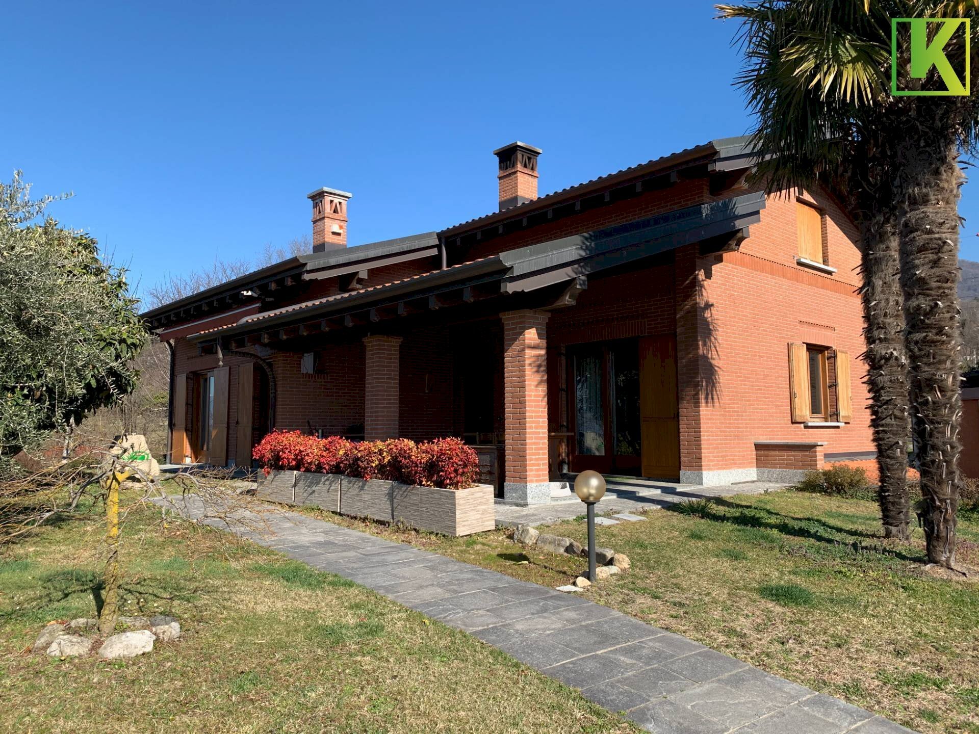 Vendita Villa Via Oltrona, Barasso