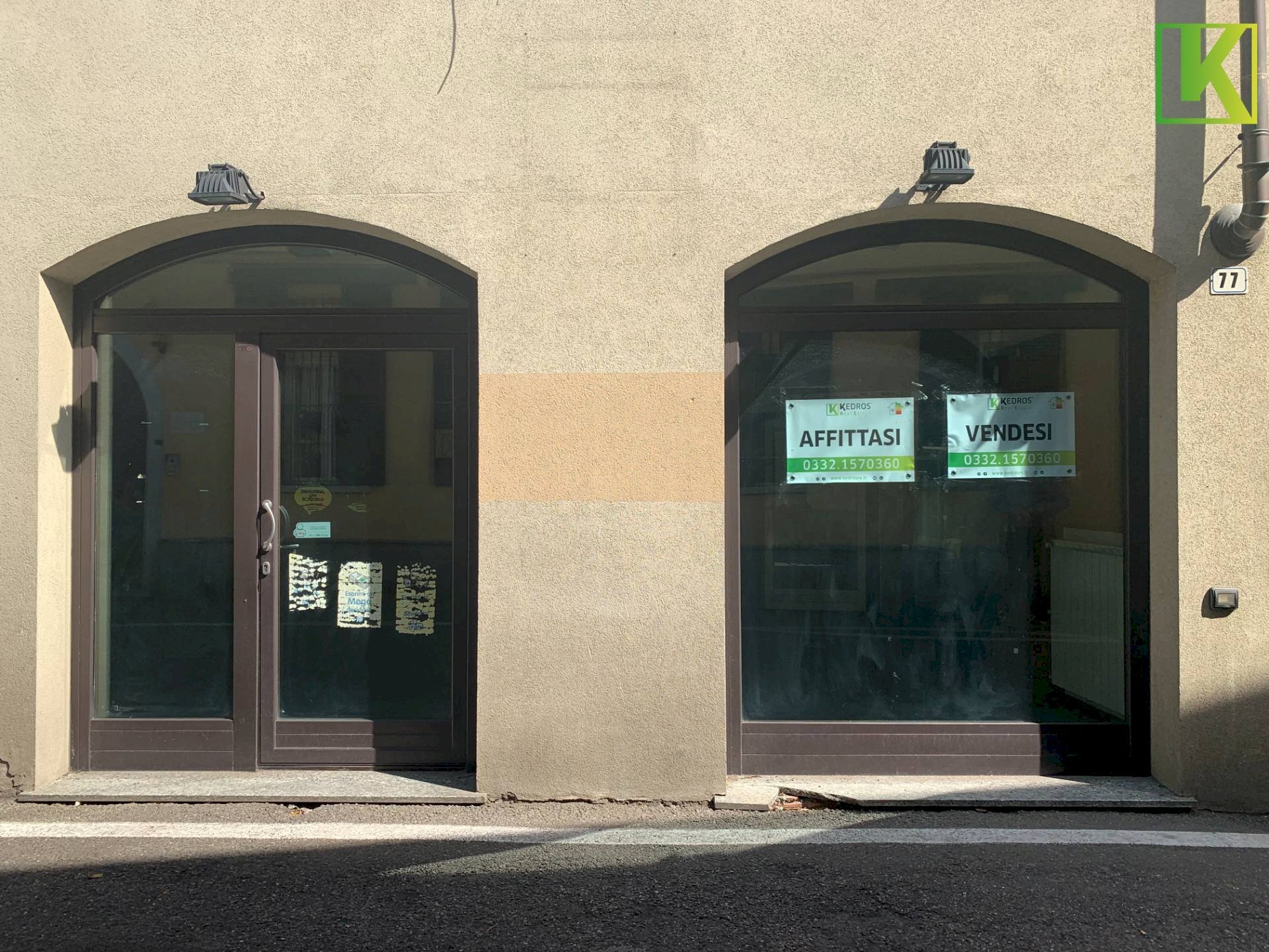 Vendita Locale Commerciale Via Cavour, Saronno