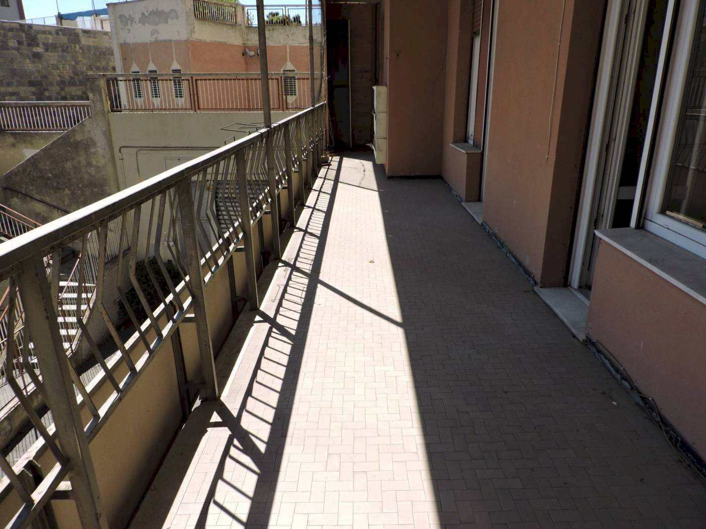 Sampierdarena via R. Rigola 7,5 vani balconata