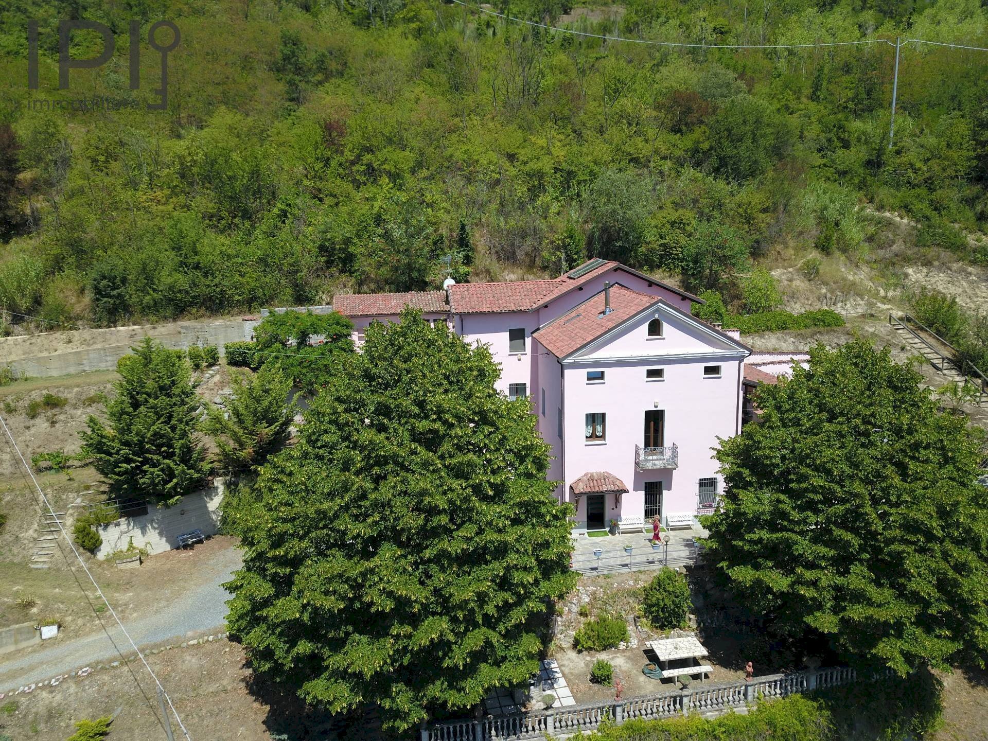 Vendita Villa Unifamiliare Acqui Terme