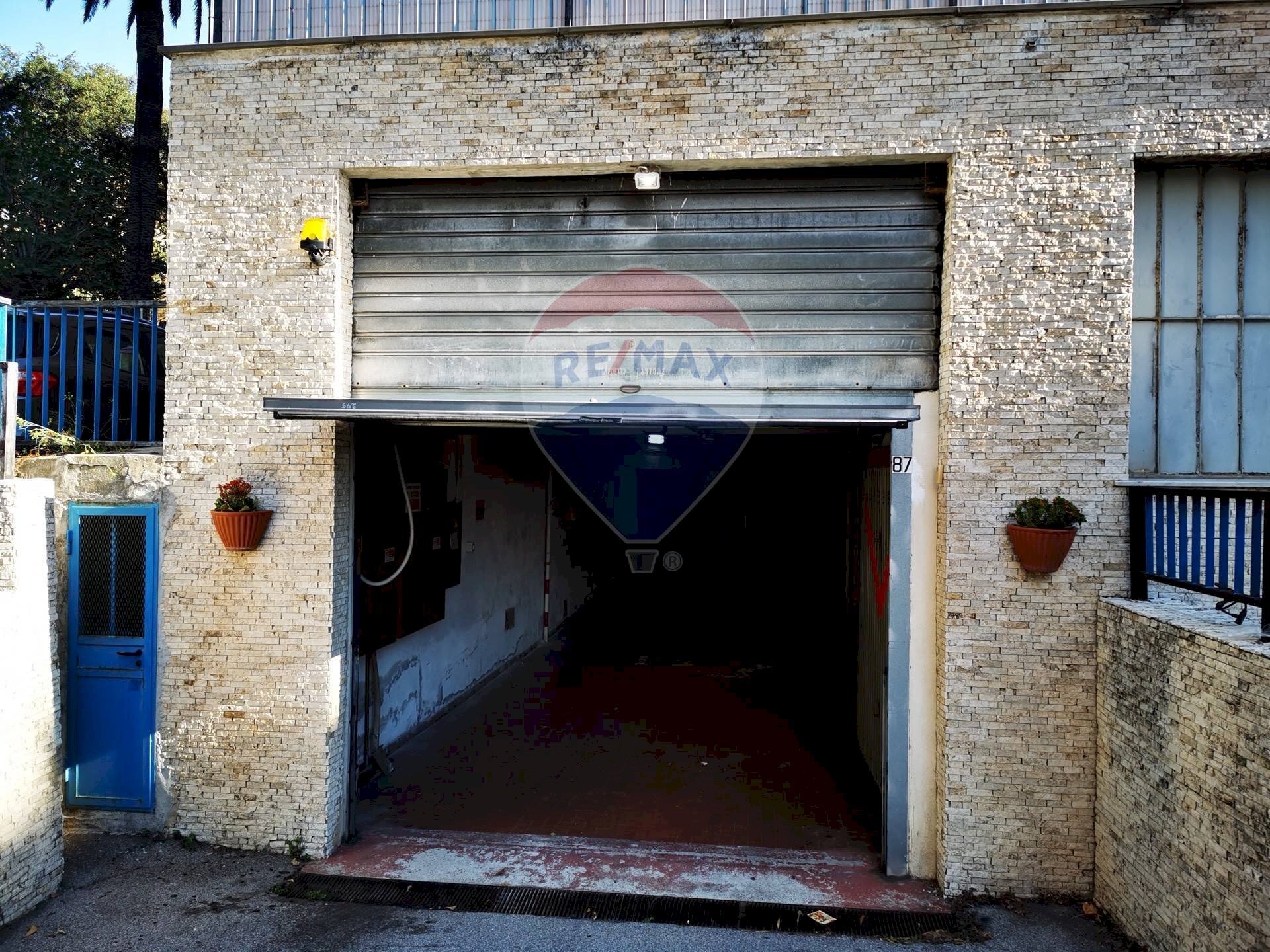 Vendita Garage - Parcheggio VIA GIACOMO FILIPPO PORRATA, 87 S1 INT 3
Palmaro di Pra, Genova