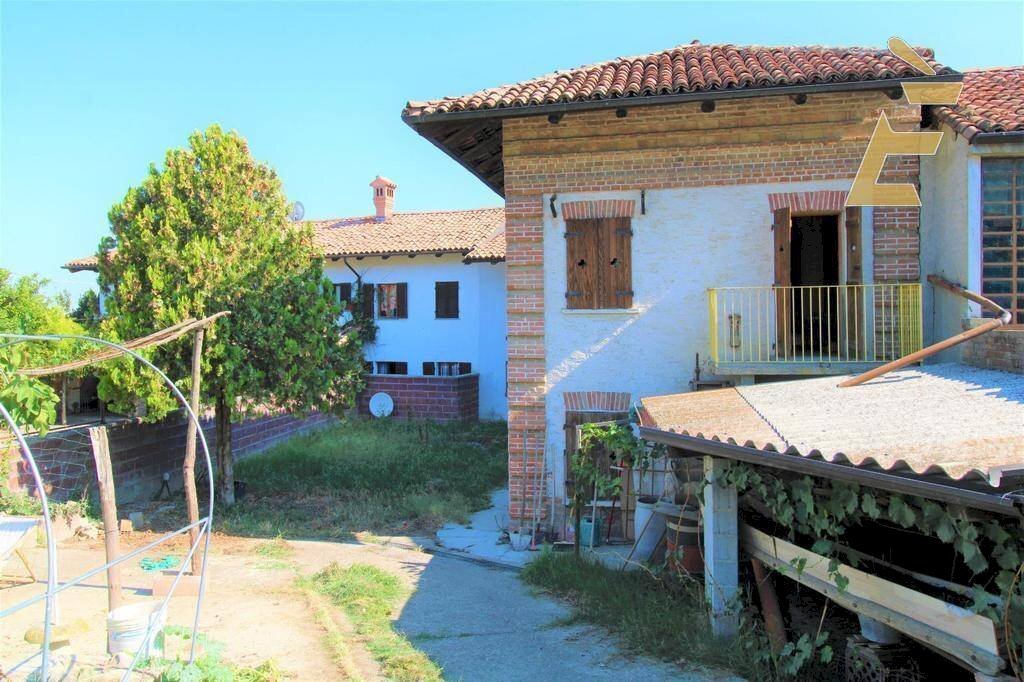 casa indipendente Vendita FARINERE - CASTAGNOLE DELLE LANZE