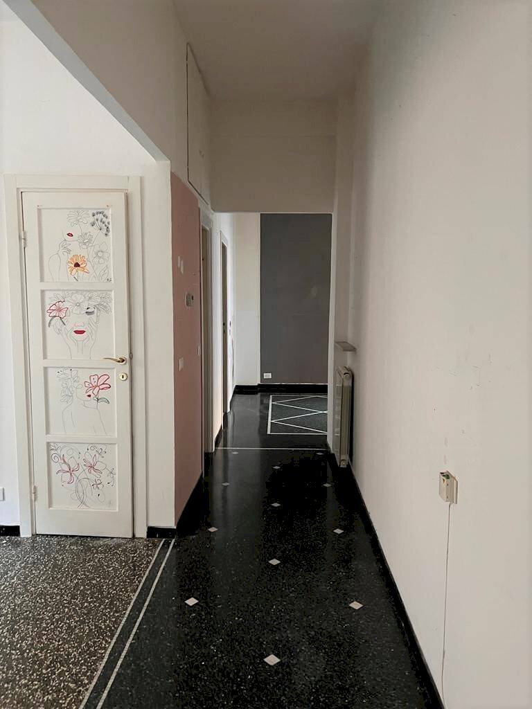Vendita Appartamento via Walter Fillak, Genova
