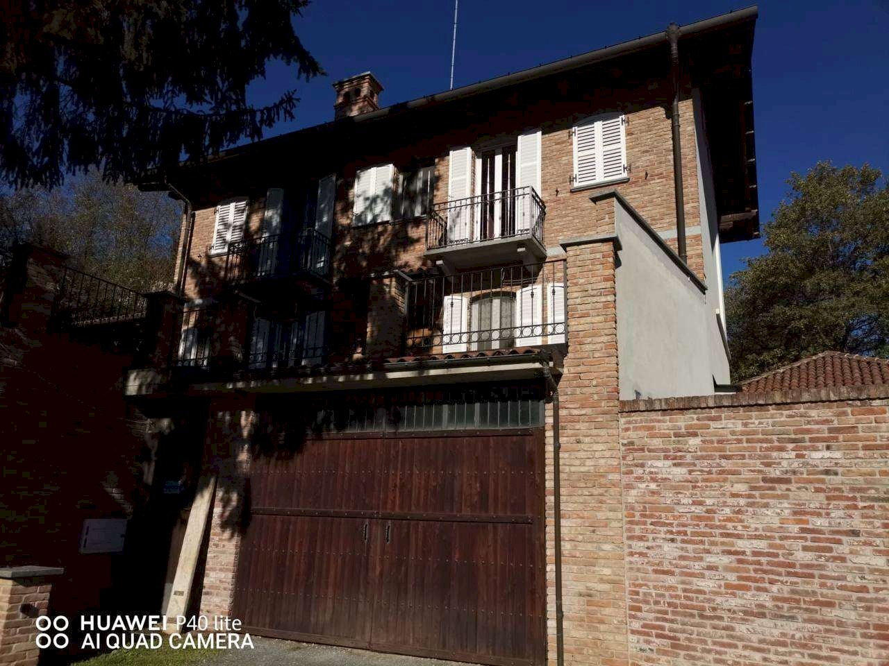 MONALE - CASCINALE INDIPENDENTE IN CENTRO PAESE