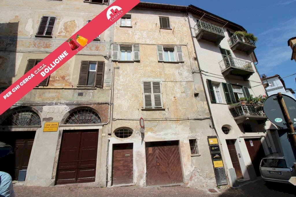 Mondovì Piazza Maggiore vicinanze porzione di casa box auto