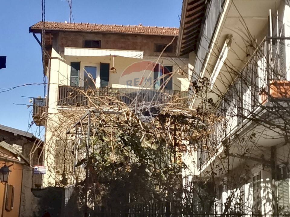 Vendita Casa semi indipendente via Orsini, 2
Dumenza, Dumenza