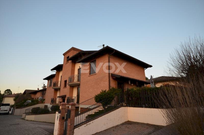 € 178.000 2 camere in Vendita, Fagnano, Castello di Serravalle (Bologna)