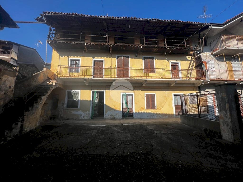 Casa semindipendente in vendita