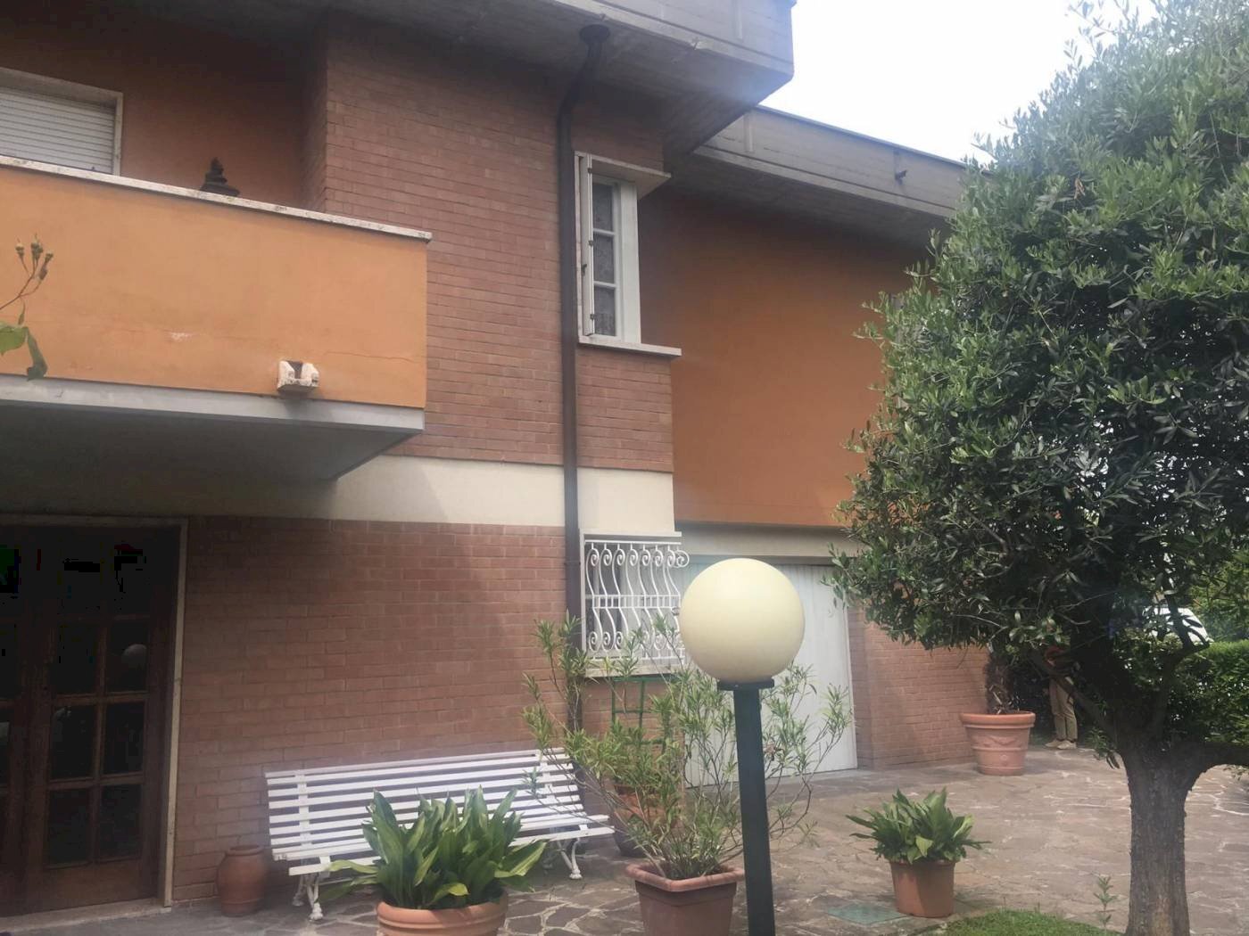 Villa bi famigliare a Rometta