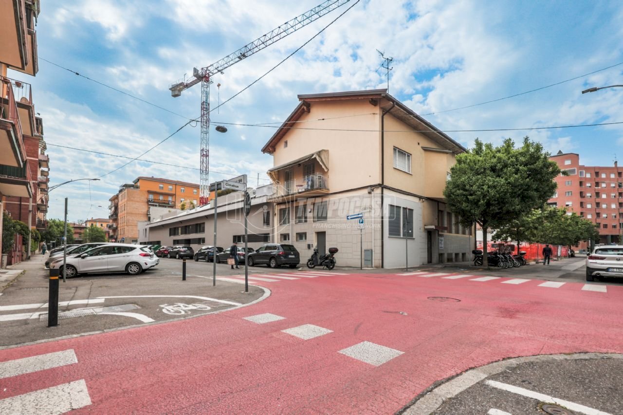 Vendita Appartamento Via Giovanni Cimabue, Bologna