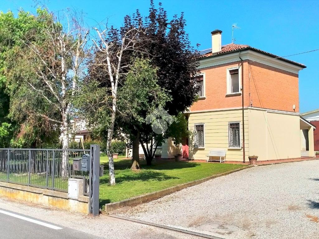 Villa singola in vendita