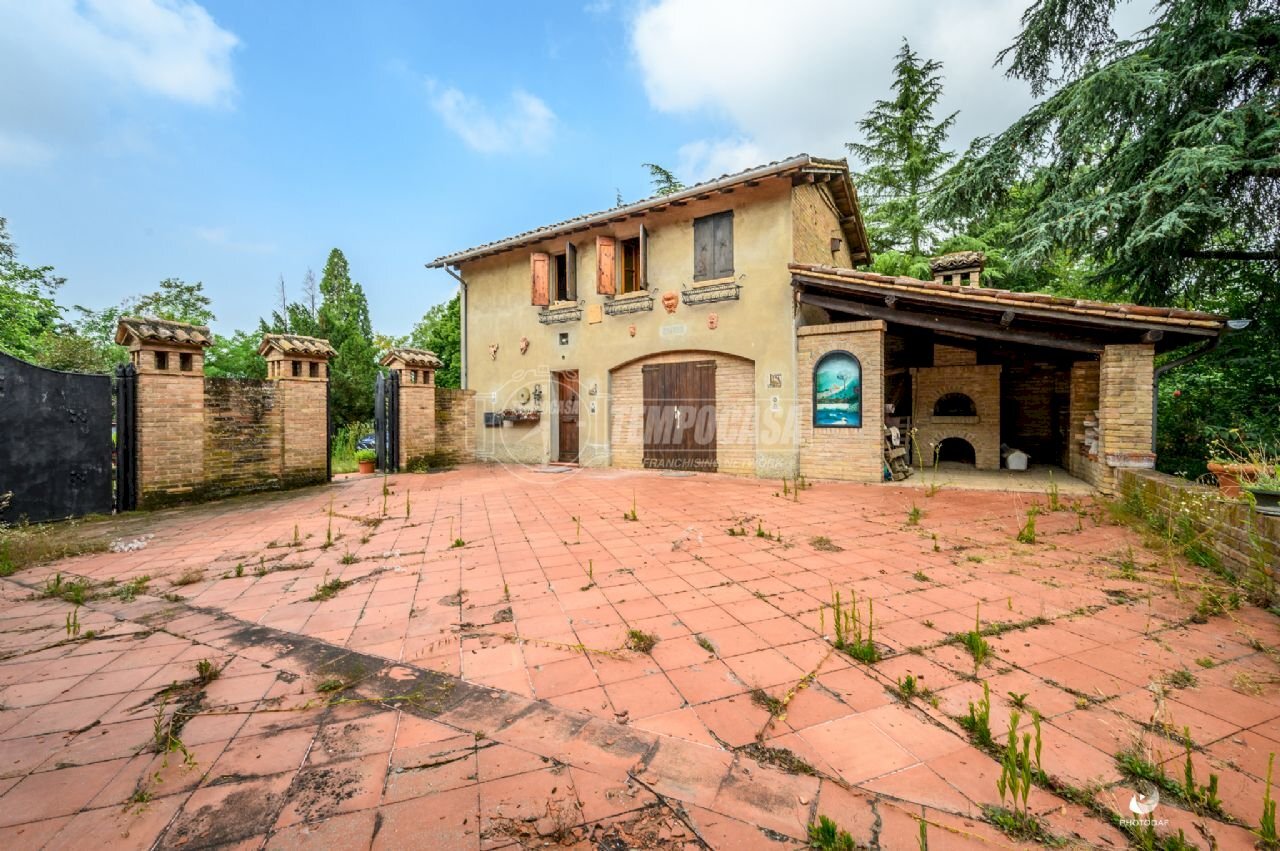 Vendita Villa Bifamiliare Via Lunga, 22, Castelvetro di Modena