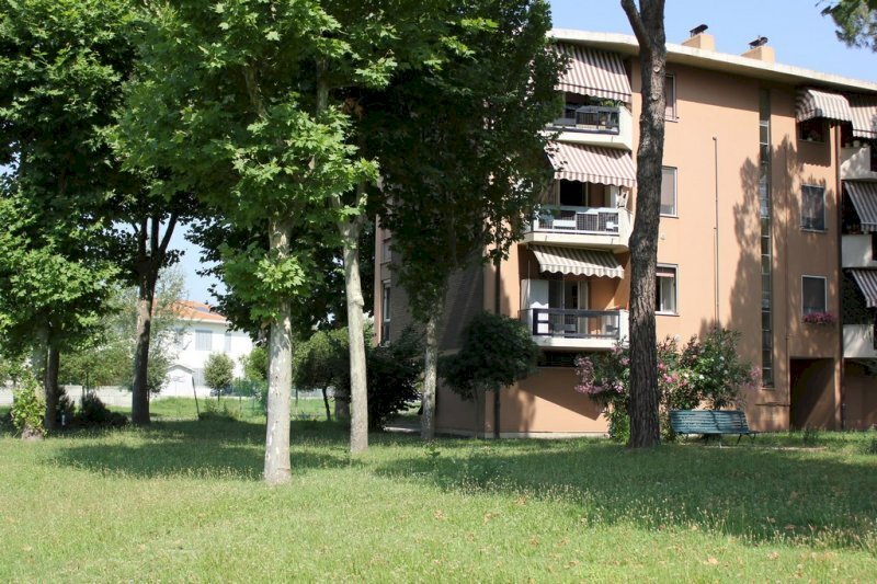 Appartamento Ristrutturato con Due Camere Letto in Ravenna Città