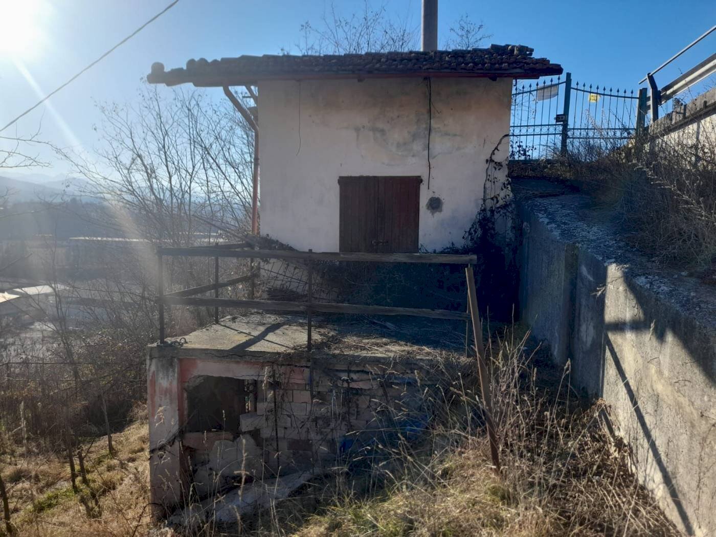 Rustico, via al Forte, piccolo rustico con terreno