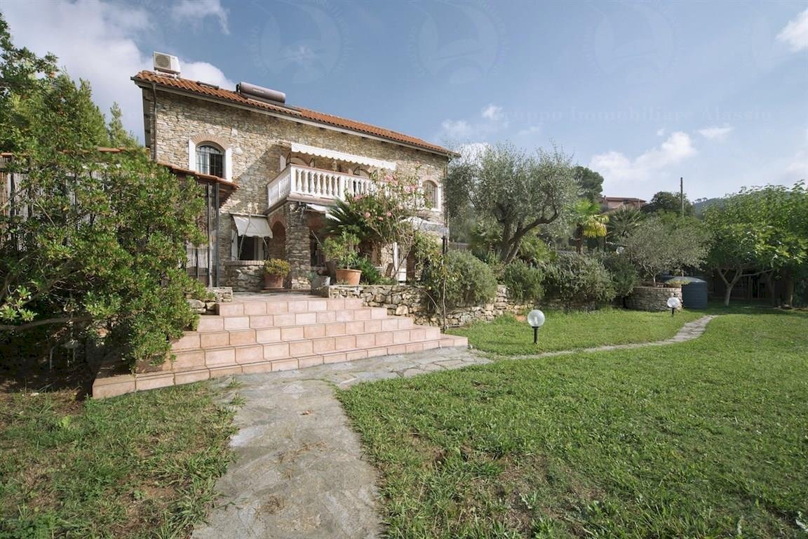 Vendita Villa Andora