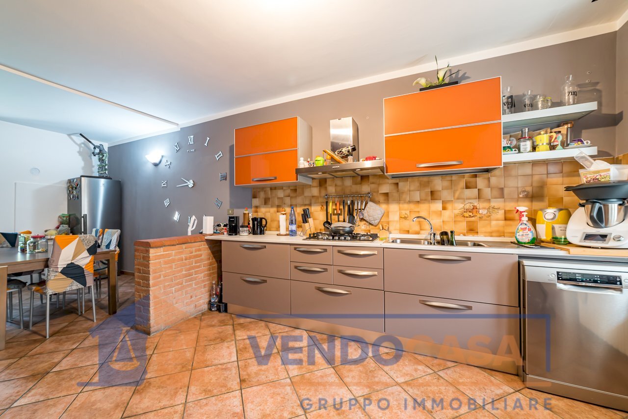 Vendita Villa a Schiera Via Delle Torri 12, Envie