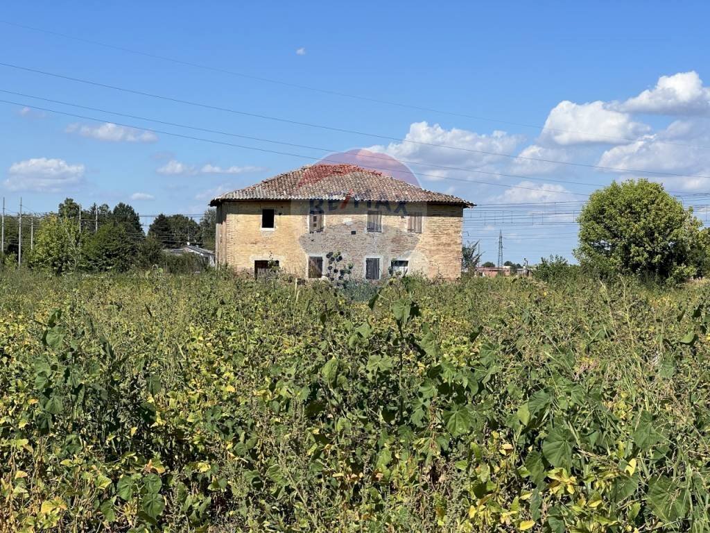 Vendita Rustico Via Bisentolo Sud, 1111
Crevalcore, Crevalcore