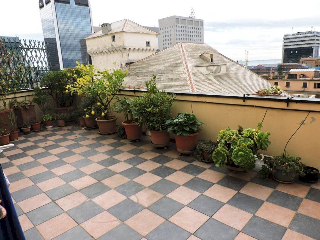 Sampierdarena - Affittasi attico con terrazzo al piano €50