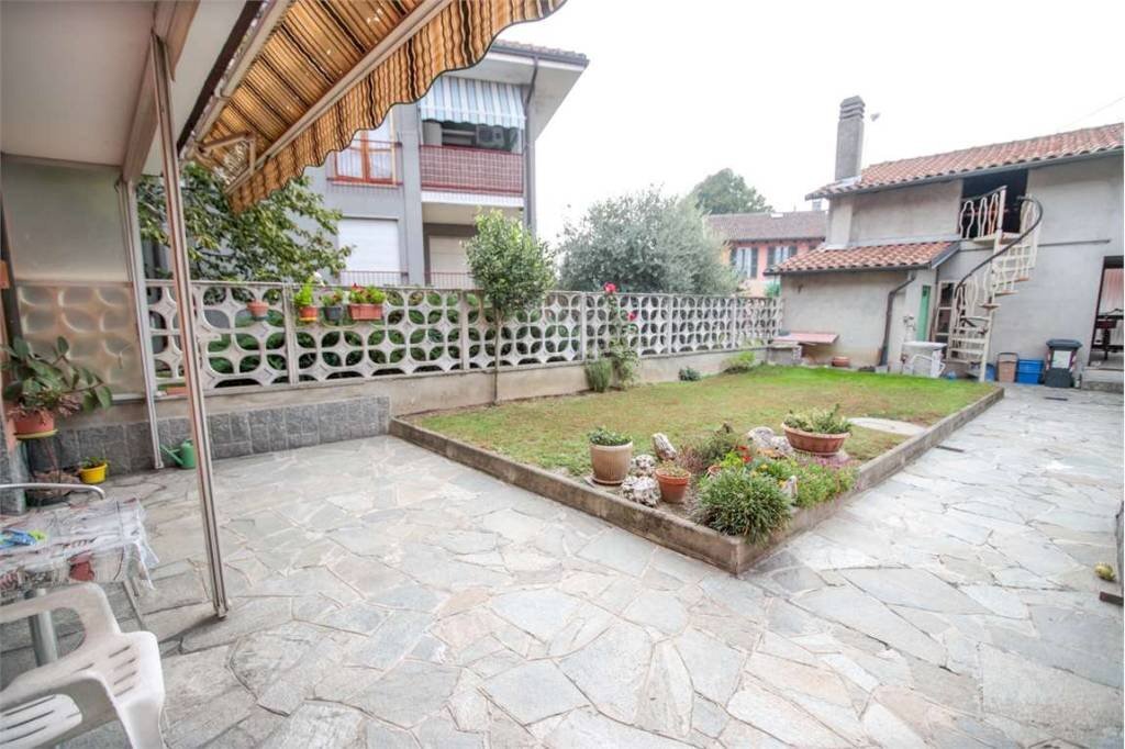 Graziosa casa con giardino privato