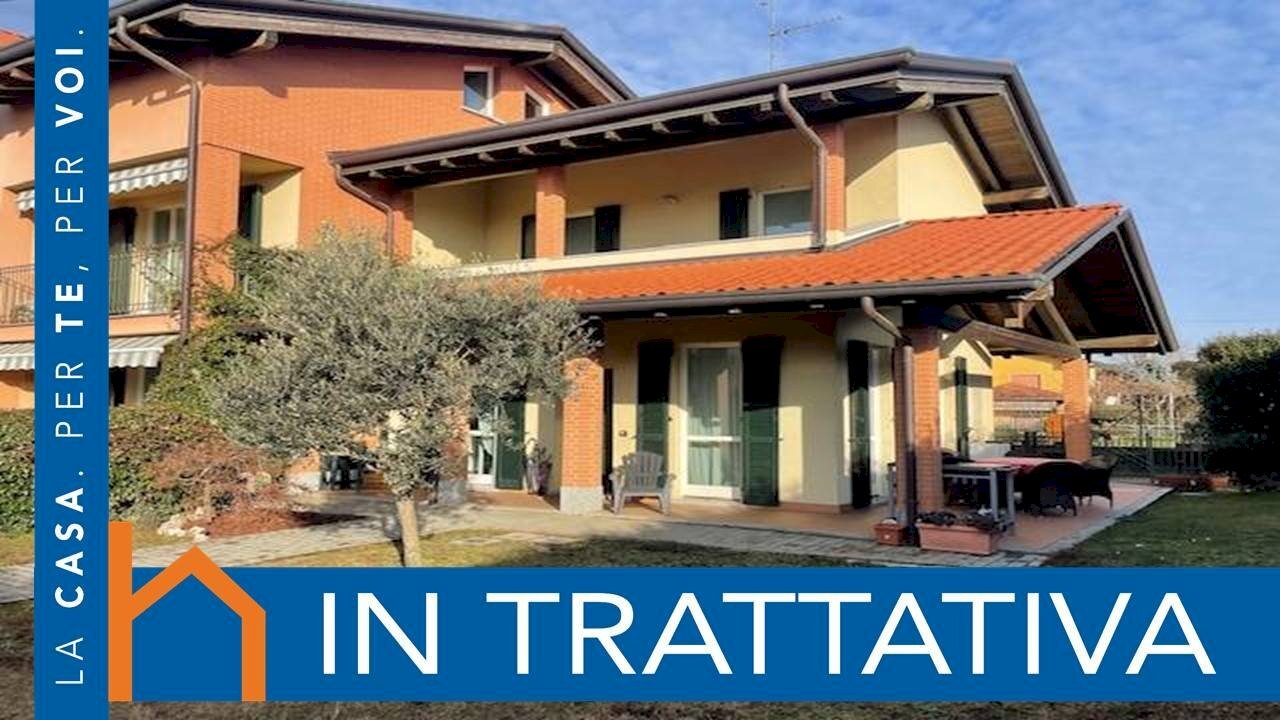 Vendita Villa a Schiera Via Aldo Moro, Vedano Olona