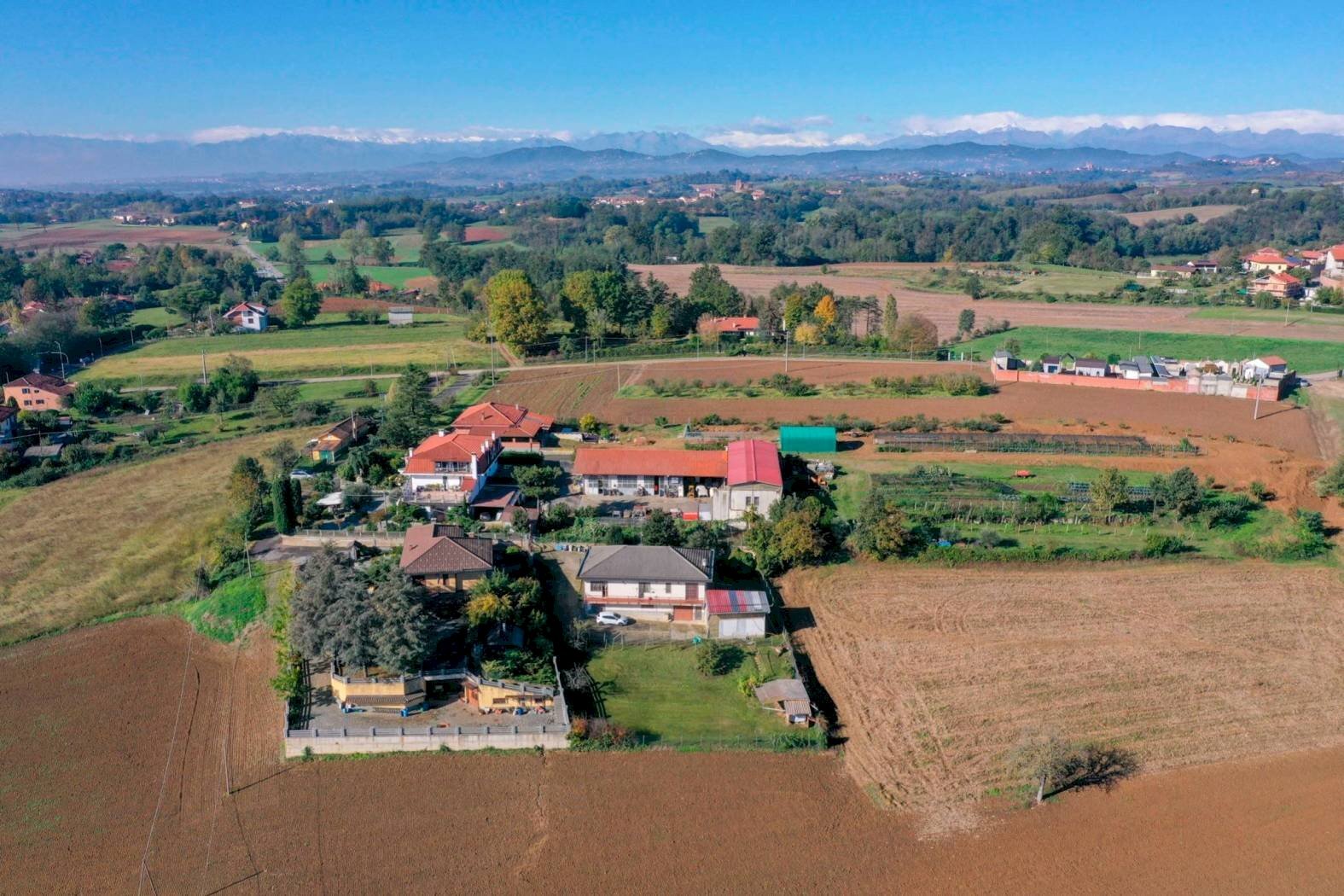 NEL COMUNE DI MOMBELLO TORINESE A SOLI 9 KM DA CHIERI