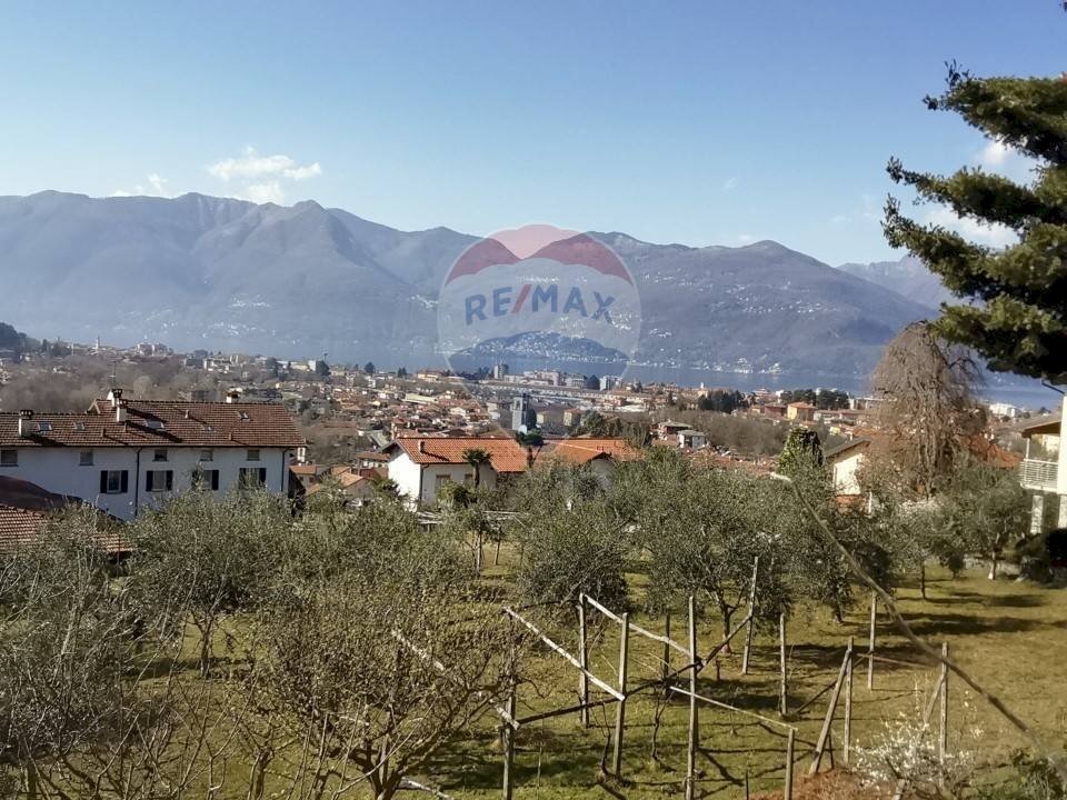 Vendita Casale Via Montegrino, 3
Luino, Luino