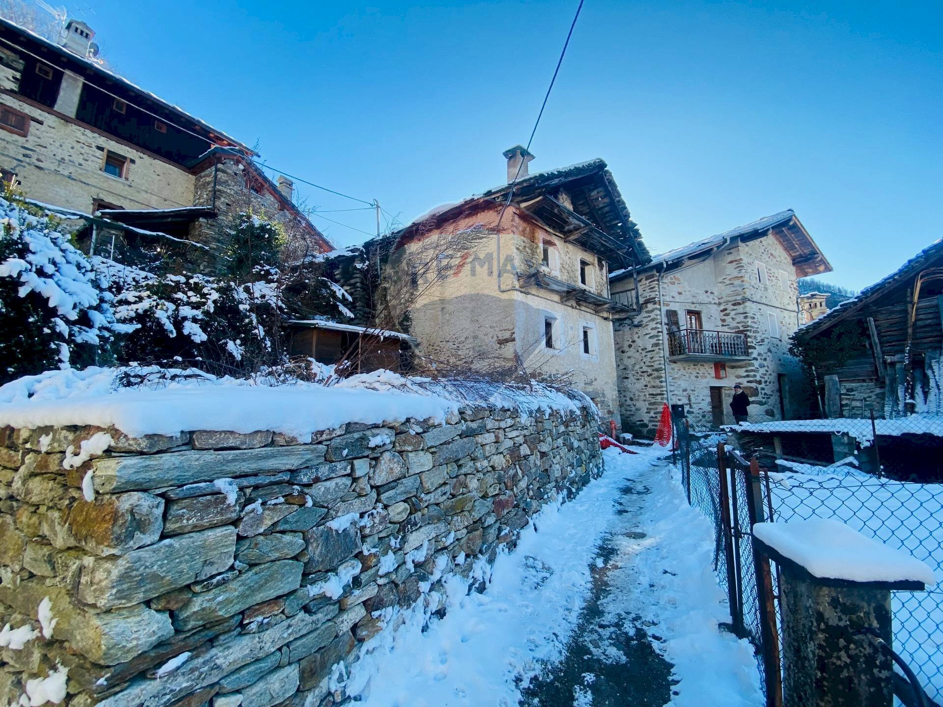 Vendita Casa semi indipendente LOCALITA' CHUCHAL
Fontainemore, AO, Fontainemore