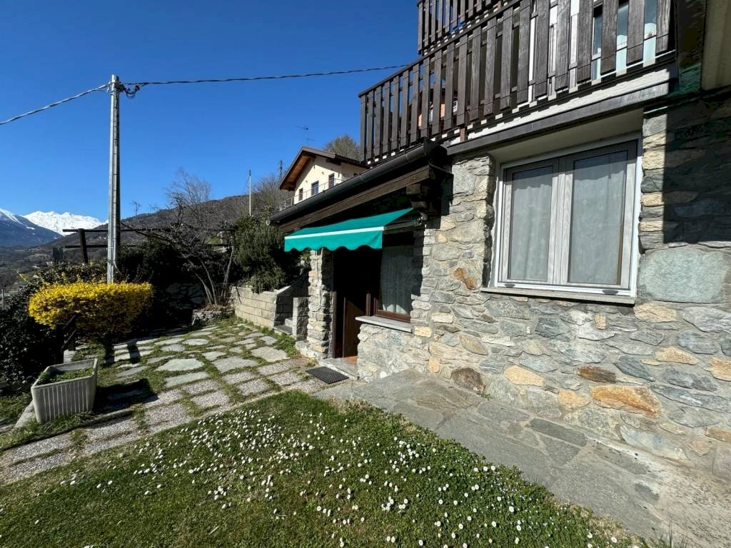 Vendita Appartamento Rue du Coutumier, Aosta