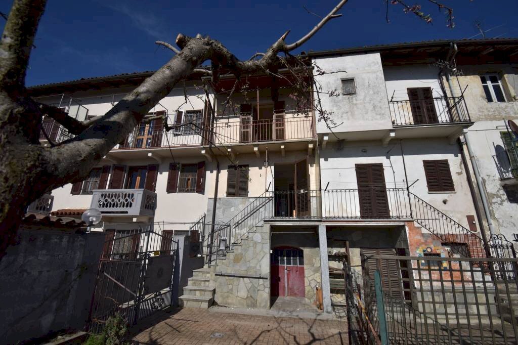 Villetta a schiera in via Alessandro Manzoni, s.n.c, Rocca d'Arazzo