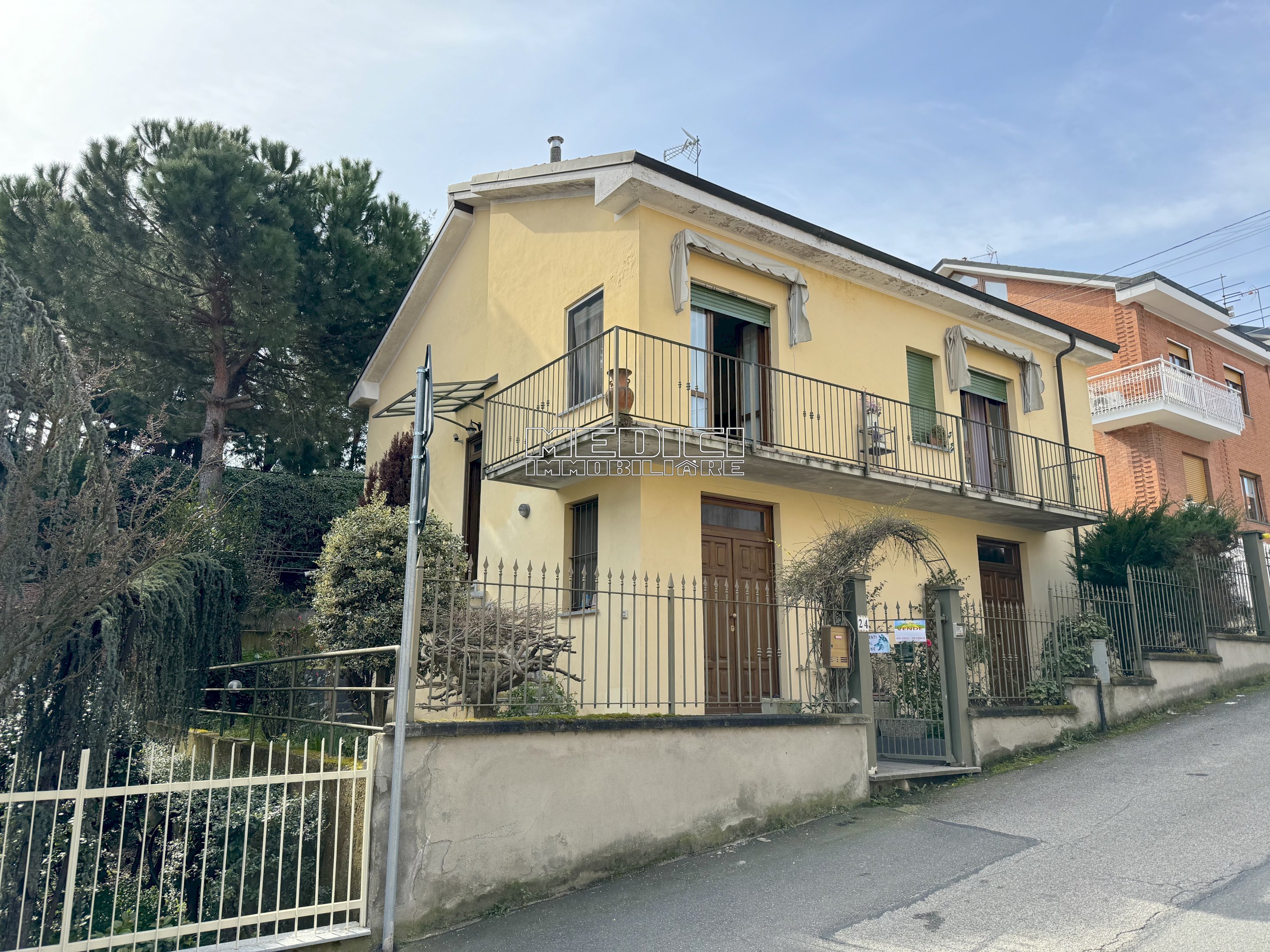 Villa indipendente con giardino in zona nord