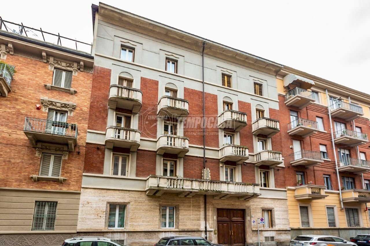 Vendita Appartamento Via le Chiuse, 45, Torino
