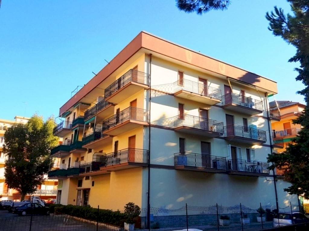 400 METRI MARE E CENTRO - MONOLOCALE CON BALCONE VIVIBILE