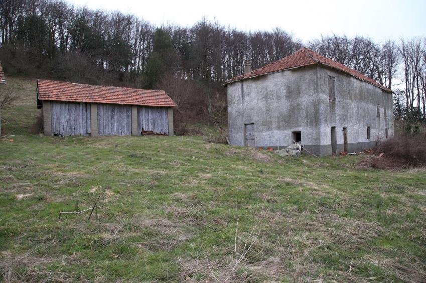 Liguria: Entroterra di Savona - Valle Bormida Rustico - Cascina - Casale - CODICE: 962